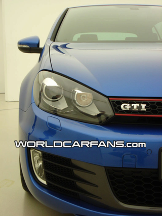Illustration for article titled 2010 Volkswagen Golf GTI MK VI: First Four-Door Production Photos